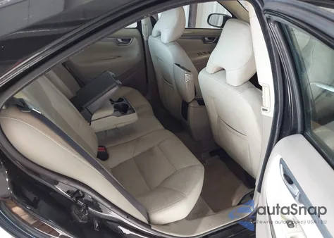 2009 Volvo S60 2.5T/2.5T Special Edition из США, поврежденный, VIN YV1RS592192734791